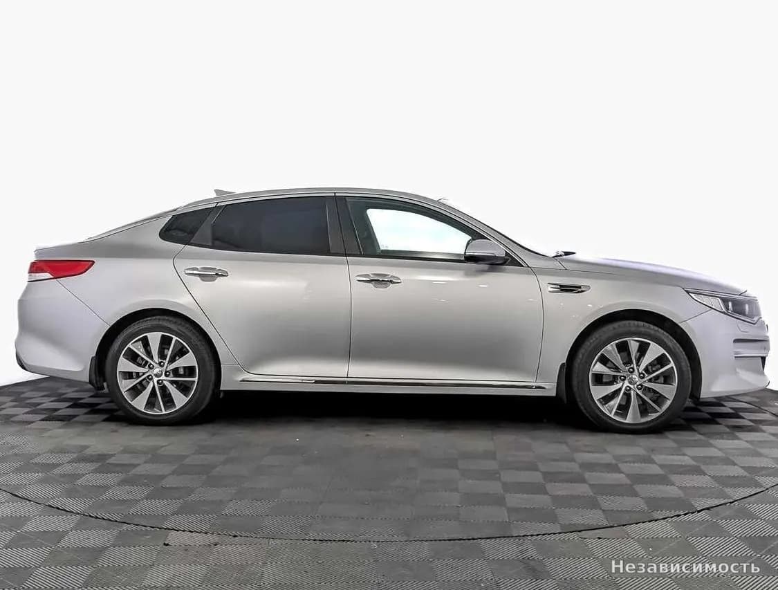 KIA Optima 2018 с пробегом — фото 4