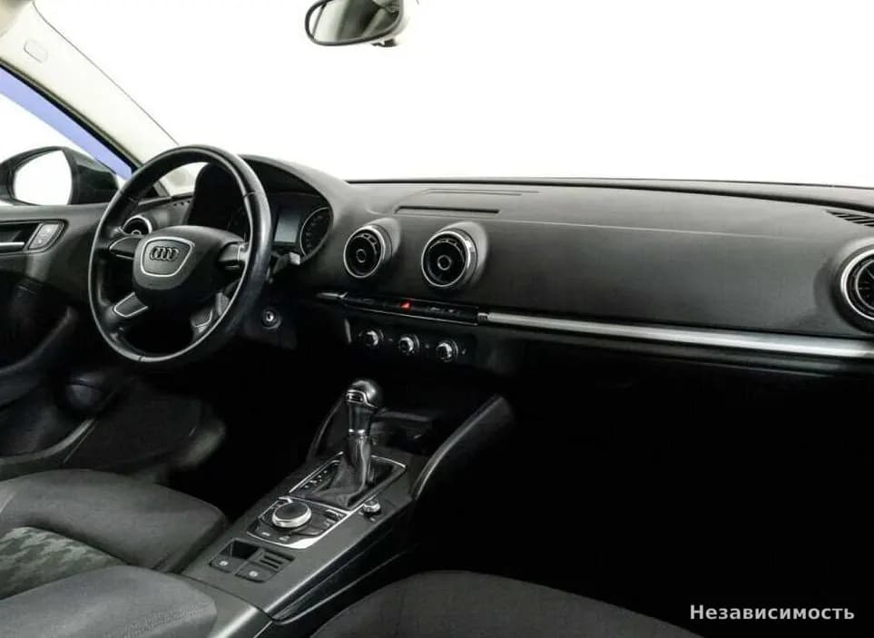Audi A3 2014 с пробегом — фото 9