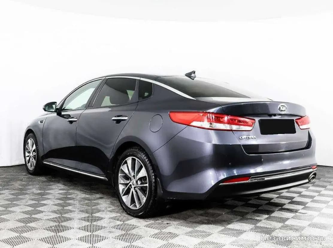 KIA Optima 2017 с пробегом — фото 7