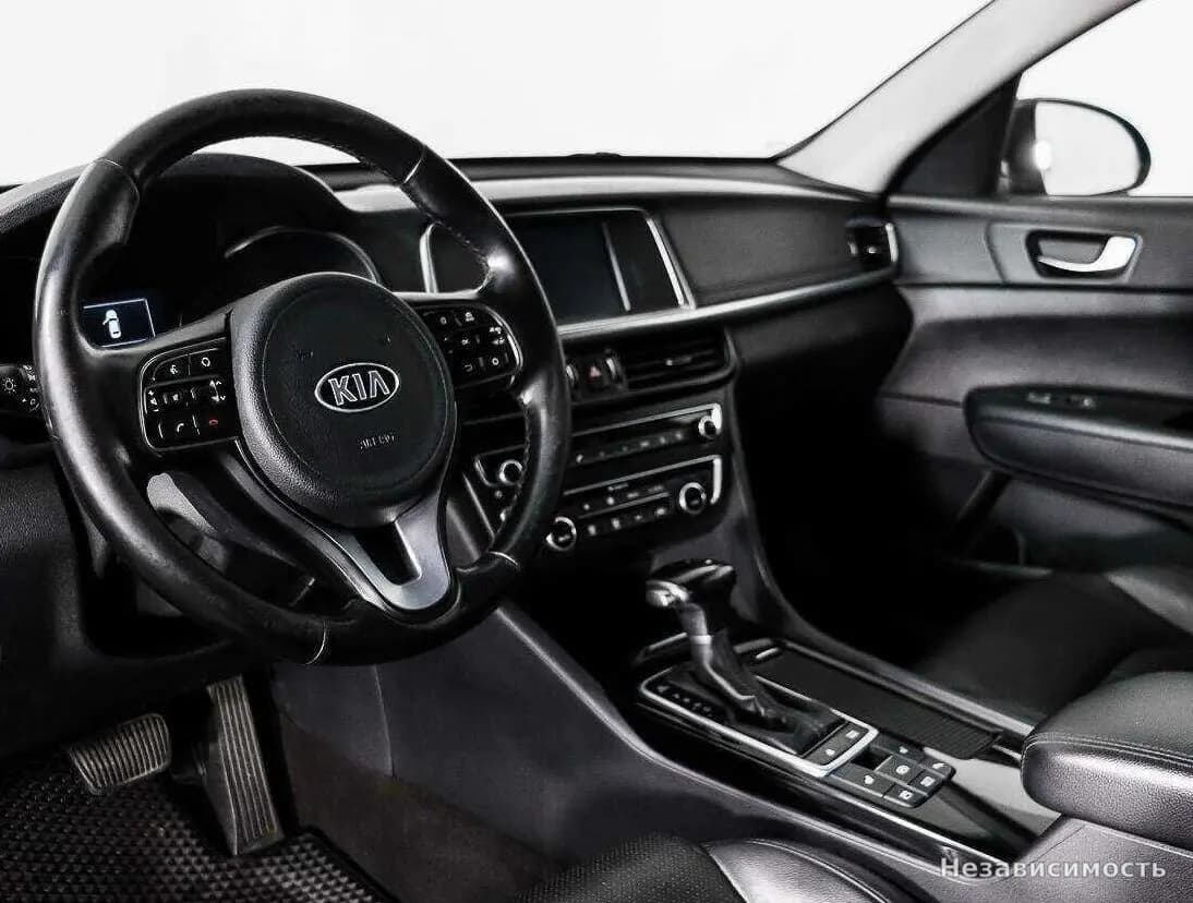 KIA Optima 2017 с пробегом — фото 9