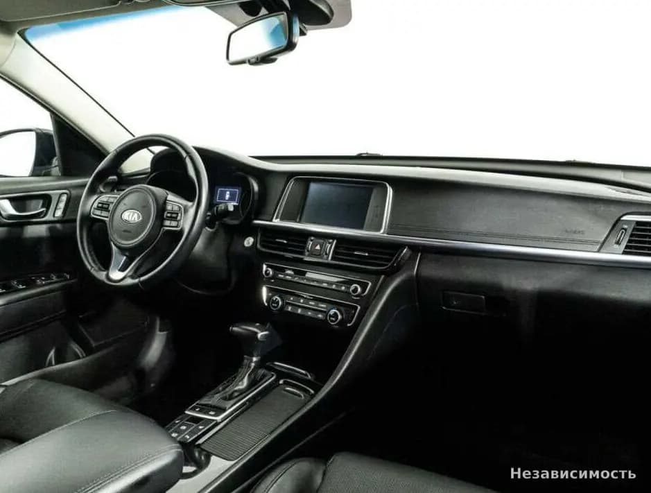 KIA Optima 2017 с пробегом — фото 9