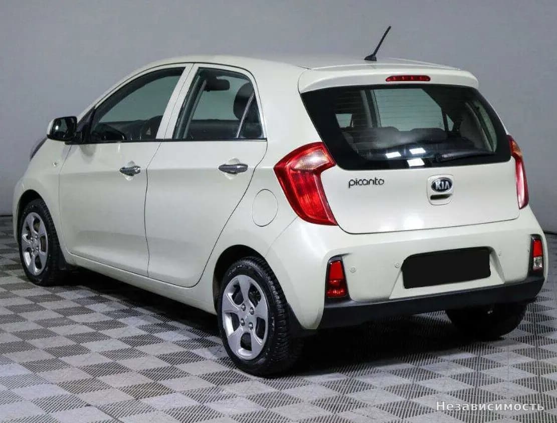 KIA Picanto 2016 с пробегом — фото 7
