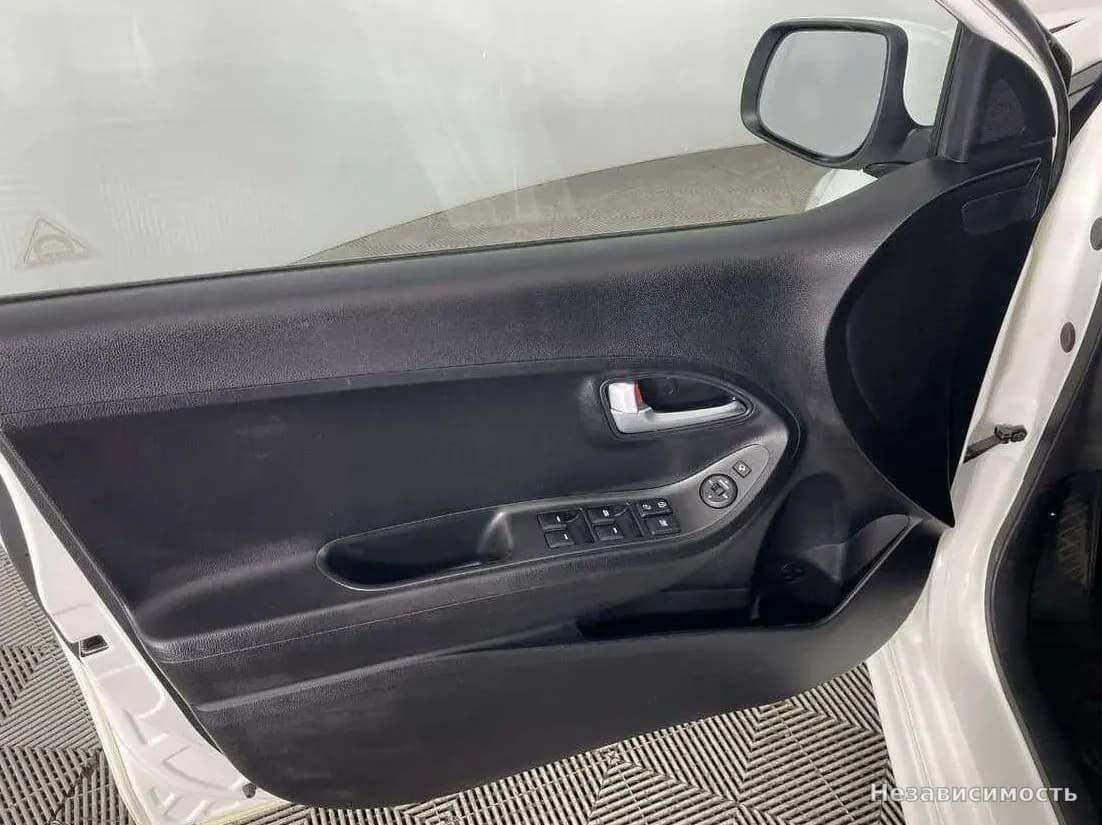 KIA Picanto 2015 с пробегом — фото 8