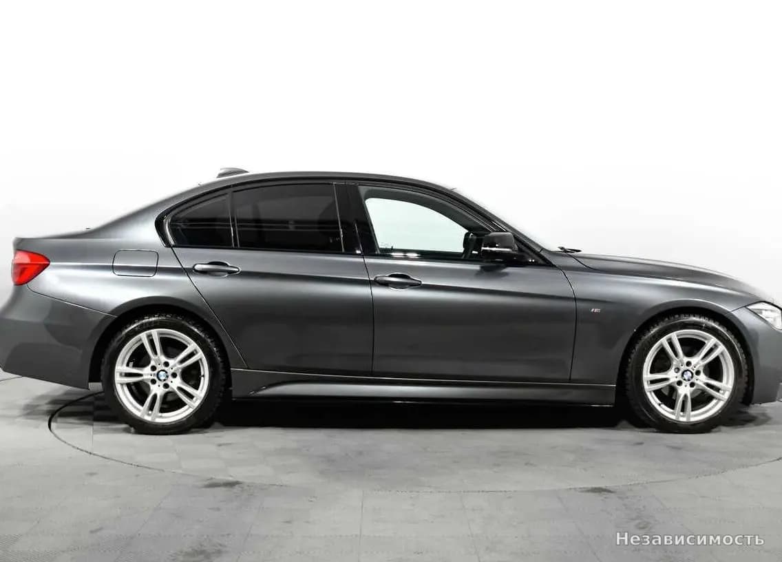 BMW 3 серии 2017 с пробегом — фото 4