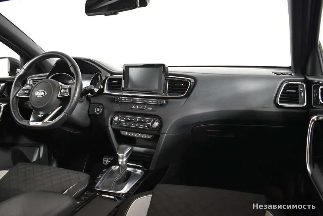 KIA Proceed 2019 с пробегом — фото 10