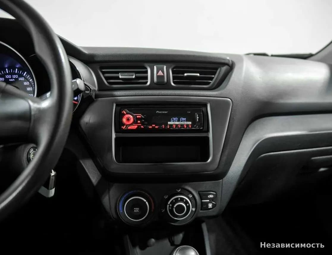 KIA Rio 2012 с пробегом — фото 9