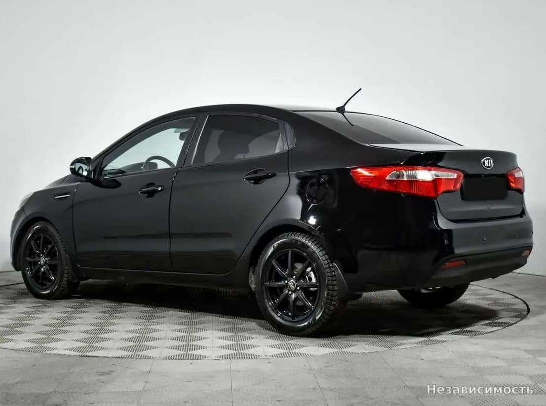KIA Rio 2013 с пробегом — фото 7