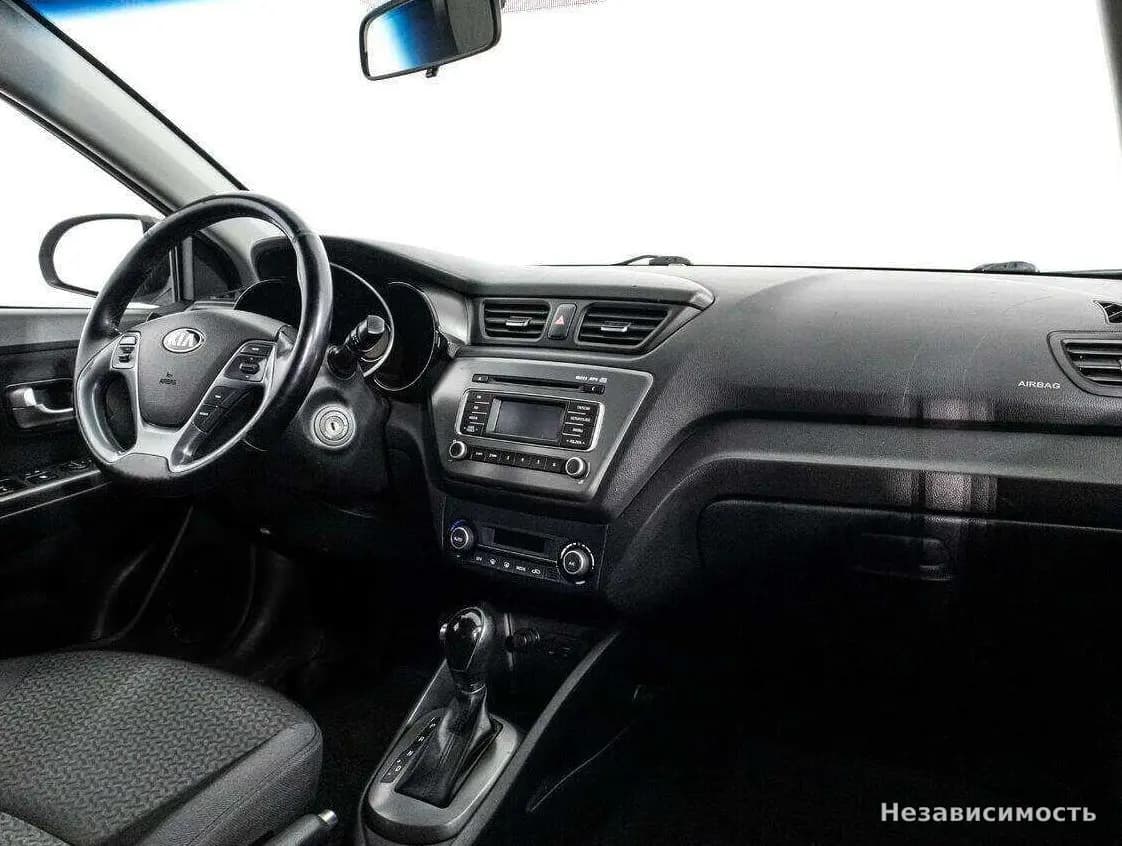 KIA Rio 2016 с пробегом — фото 9