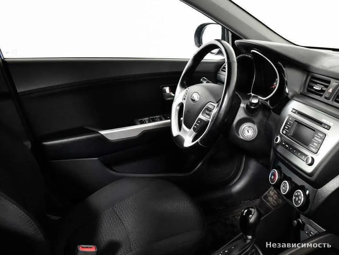 KIA Rio 2015 с пробегом — фото 9