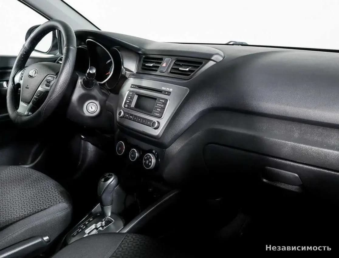 KIA Rio 2016 с пробегом — фото 6