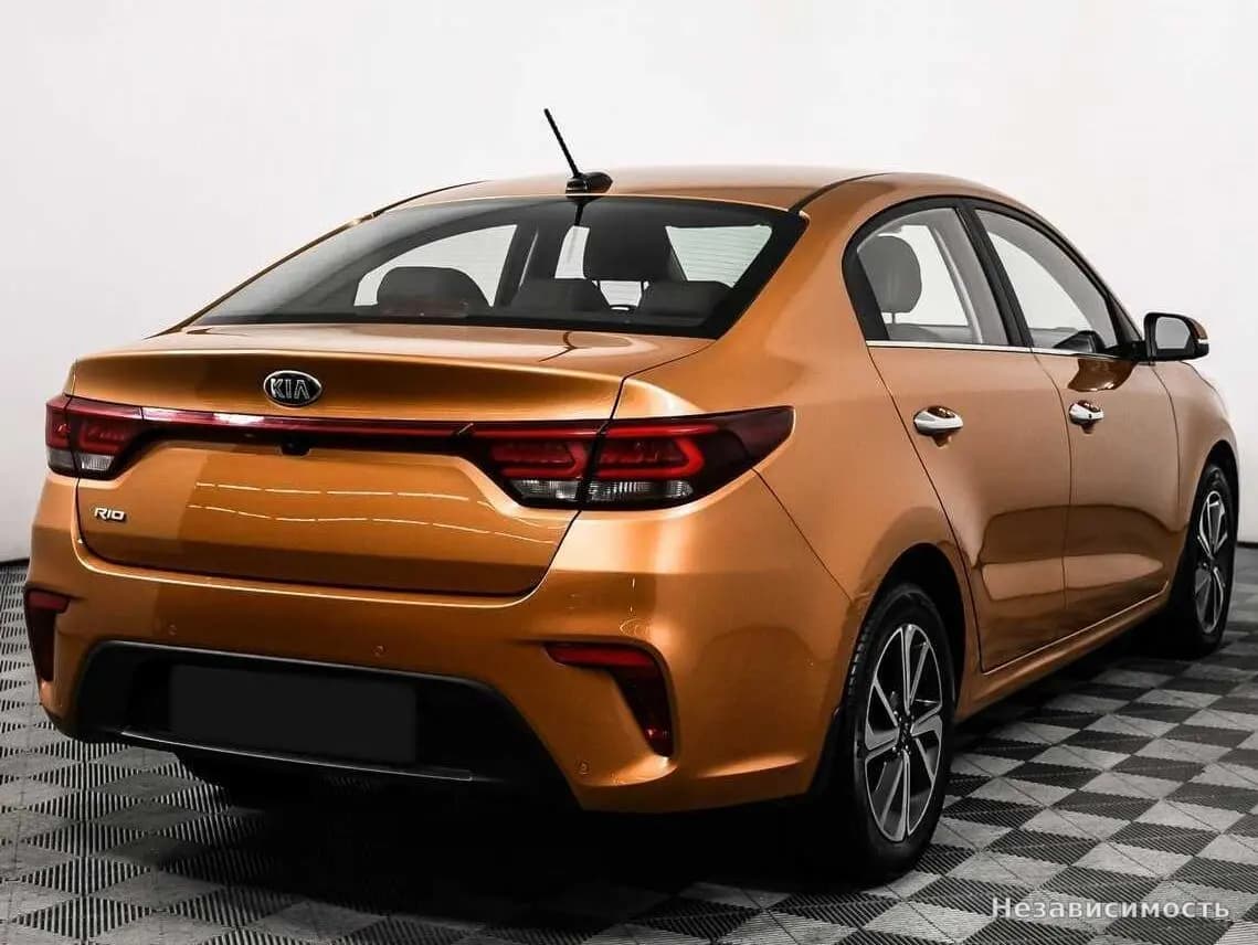 KIA Rio 2018 с пробегом — фото 5