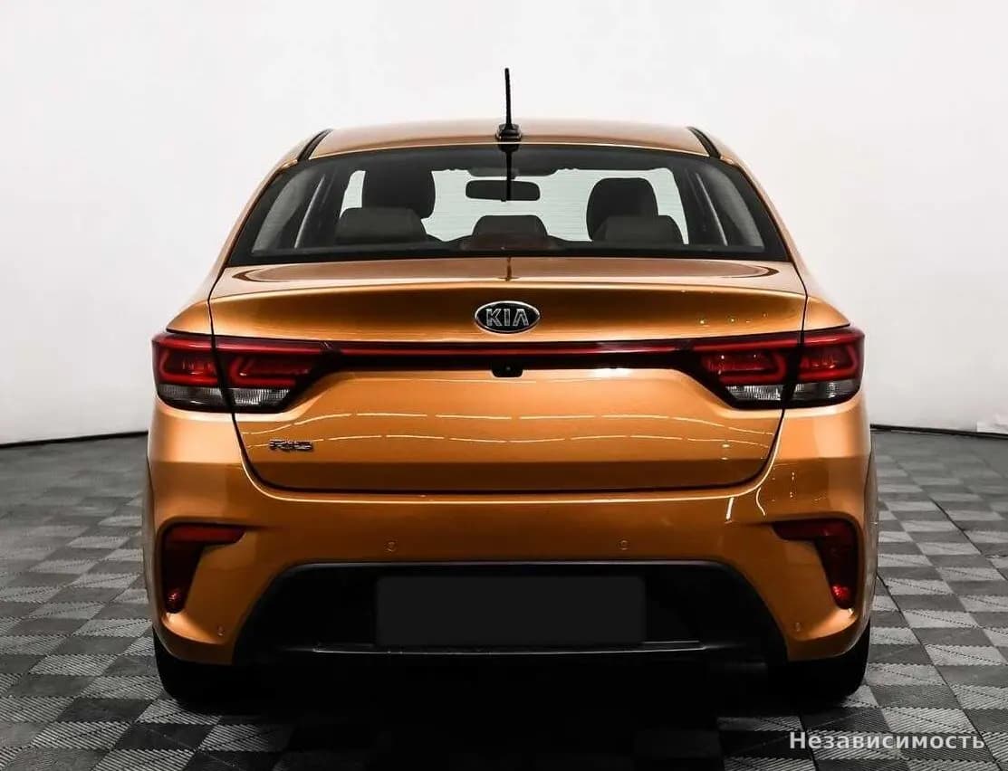 KIA Rio 2018 с пробегом — фото 6