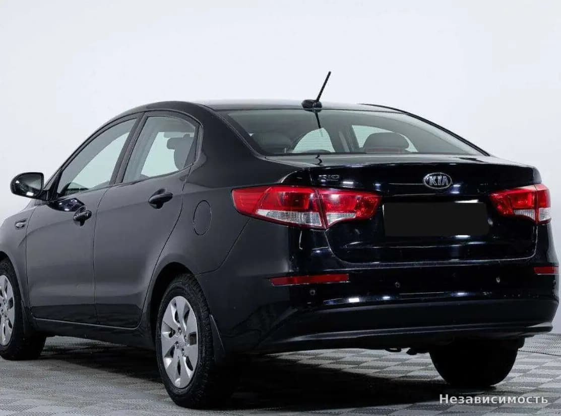 KIA Rio 2017 с пробегом — фото 7