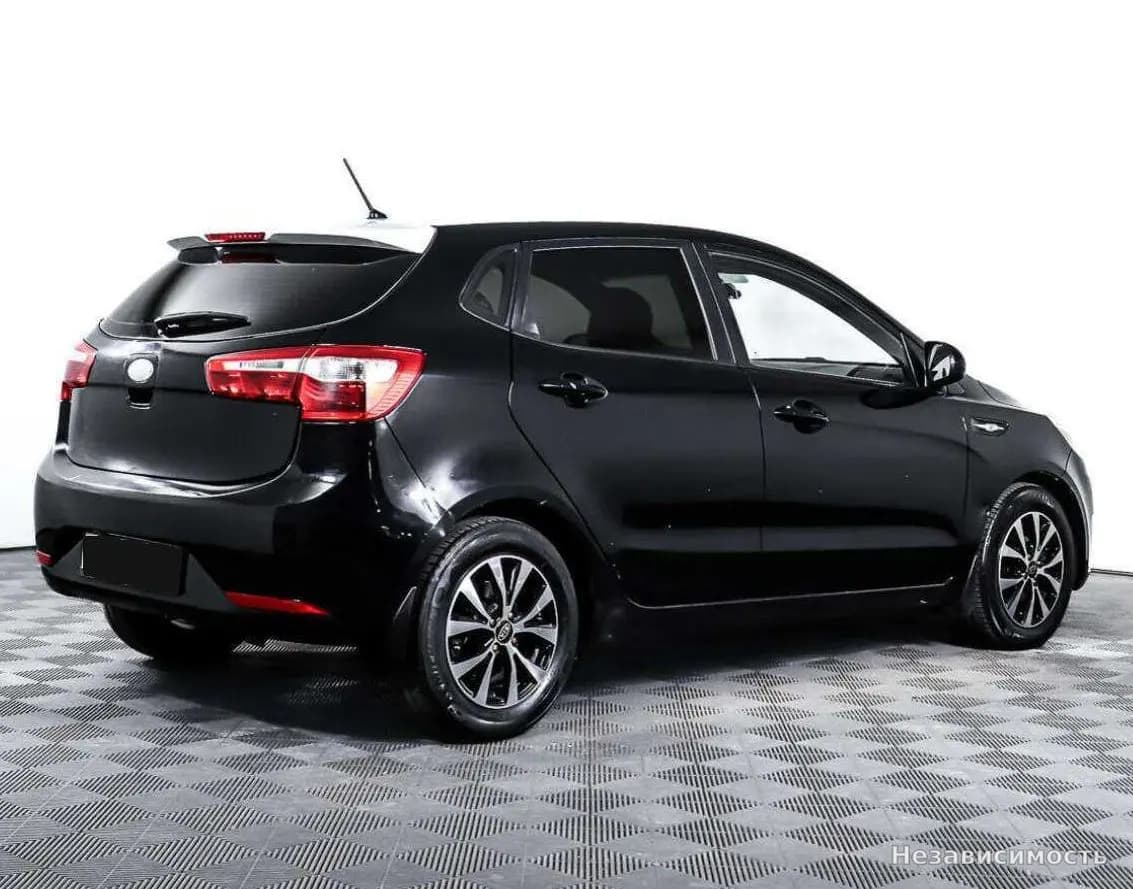 KIA Rio 2013 с пробегом — фото 5