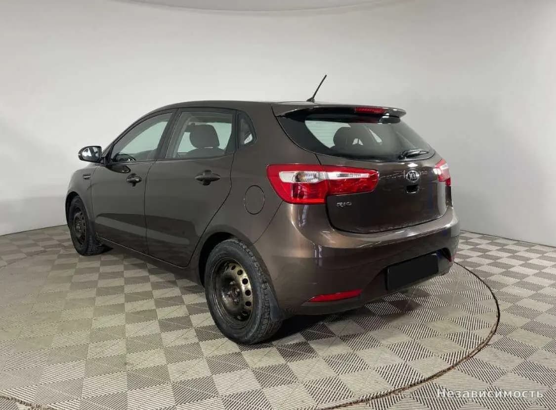 KIA Rio 2014 с пробегом — фото 6