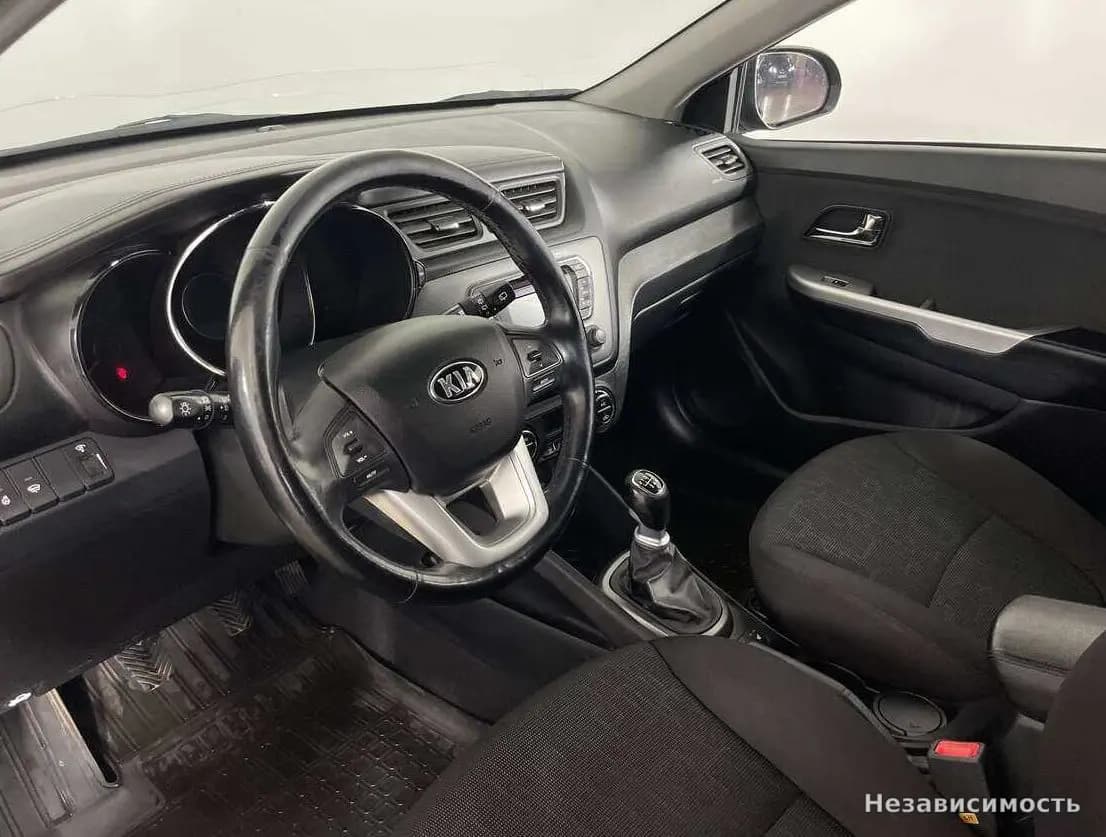 KIA Rio 2014 с пробегом — фото 7