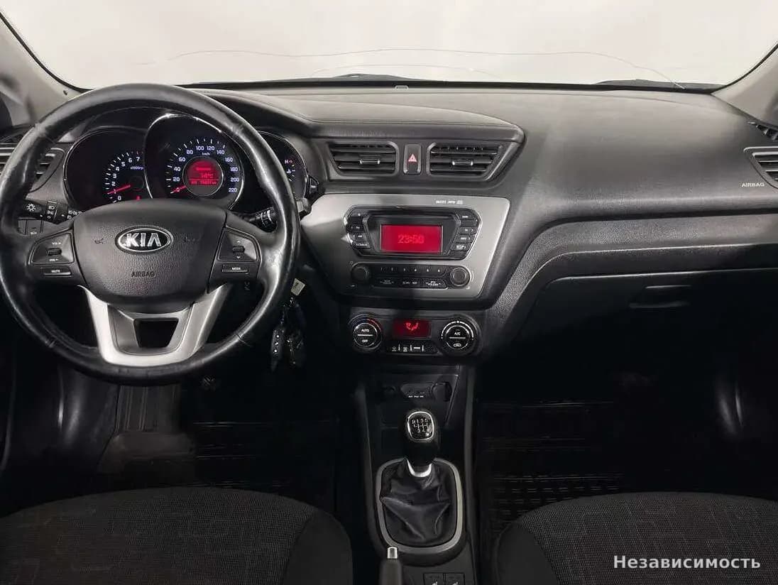 KIA Rio 2014 с пробегом — фото 9