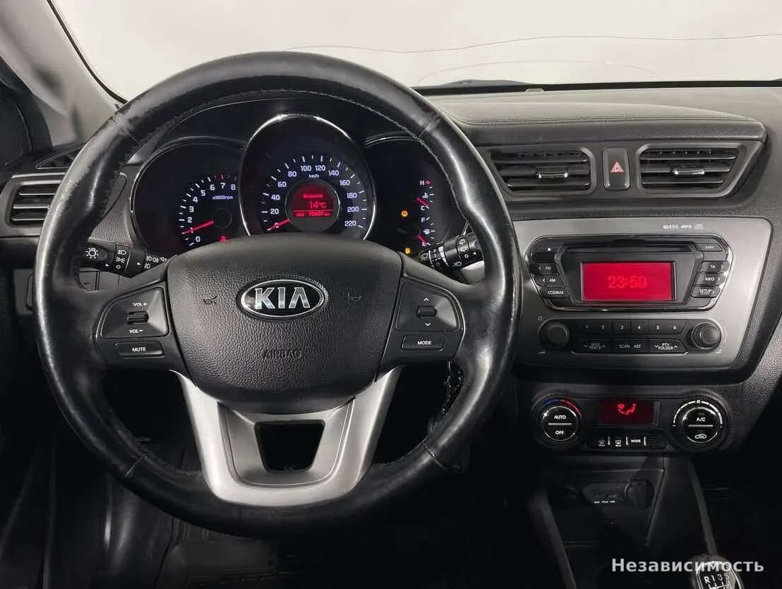 KIA Rio 2014 с пробегом — фото 10
