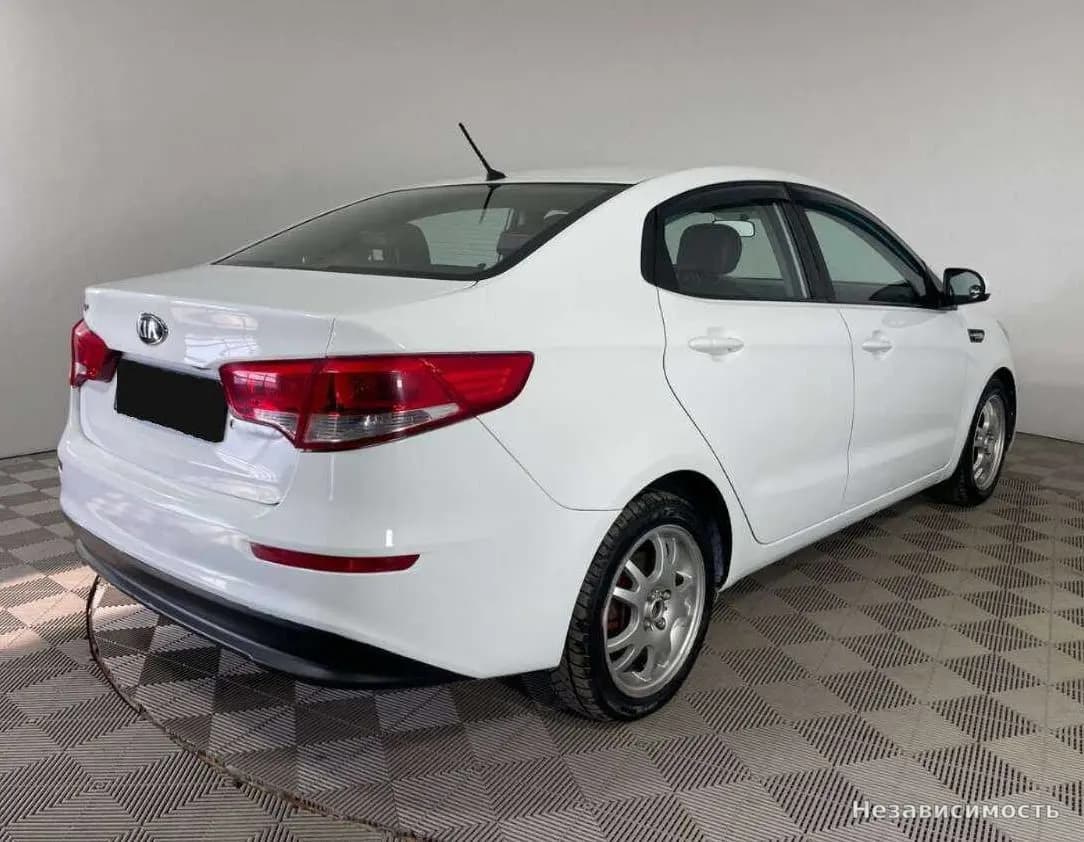 KIA Rio 2015 с пробегом — фото 4