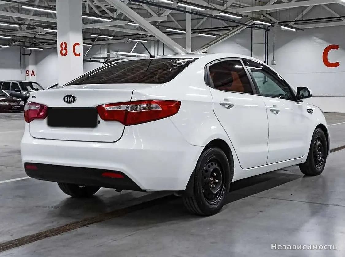 KIA Rio 2014 с пробегом — фото 5
