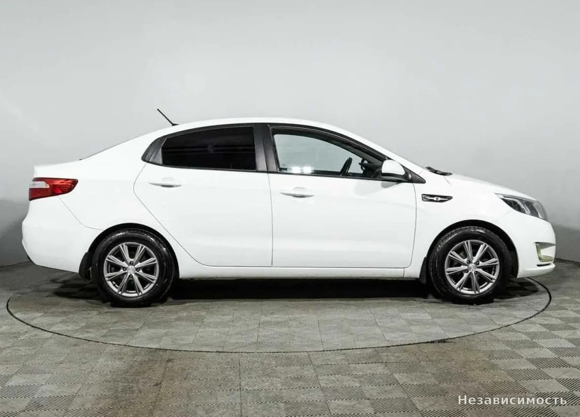 KIA Rio 2012 с пробегом — фото 4