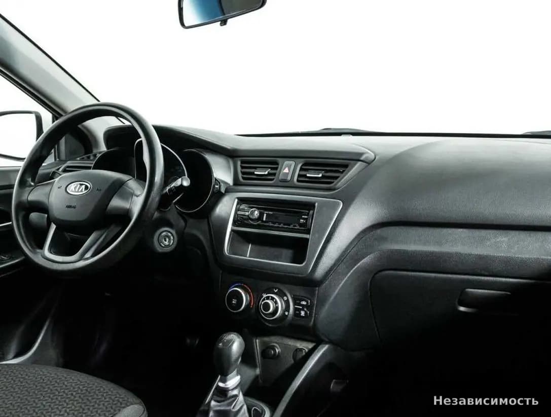 KIA Rio 2012 с пробегом — фото 9
