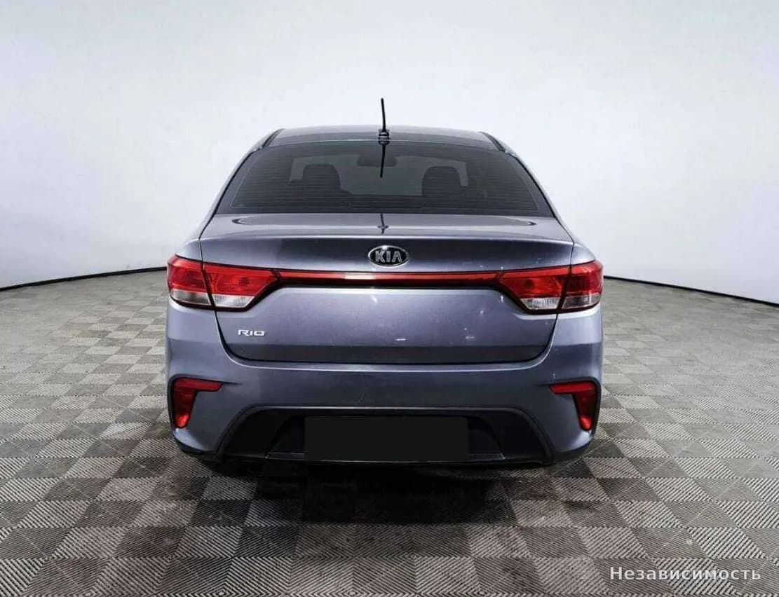 KIA Rio 2018 с пробегом — фото 5
