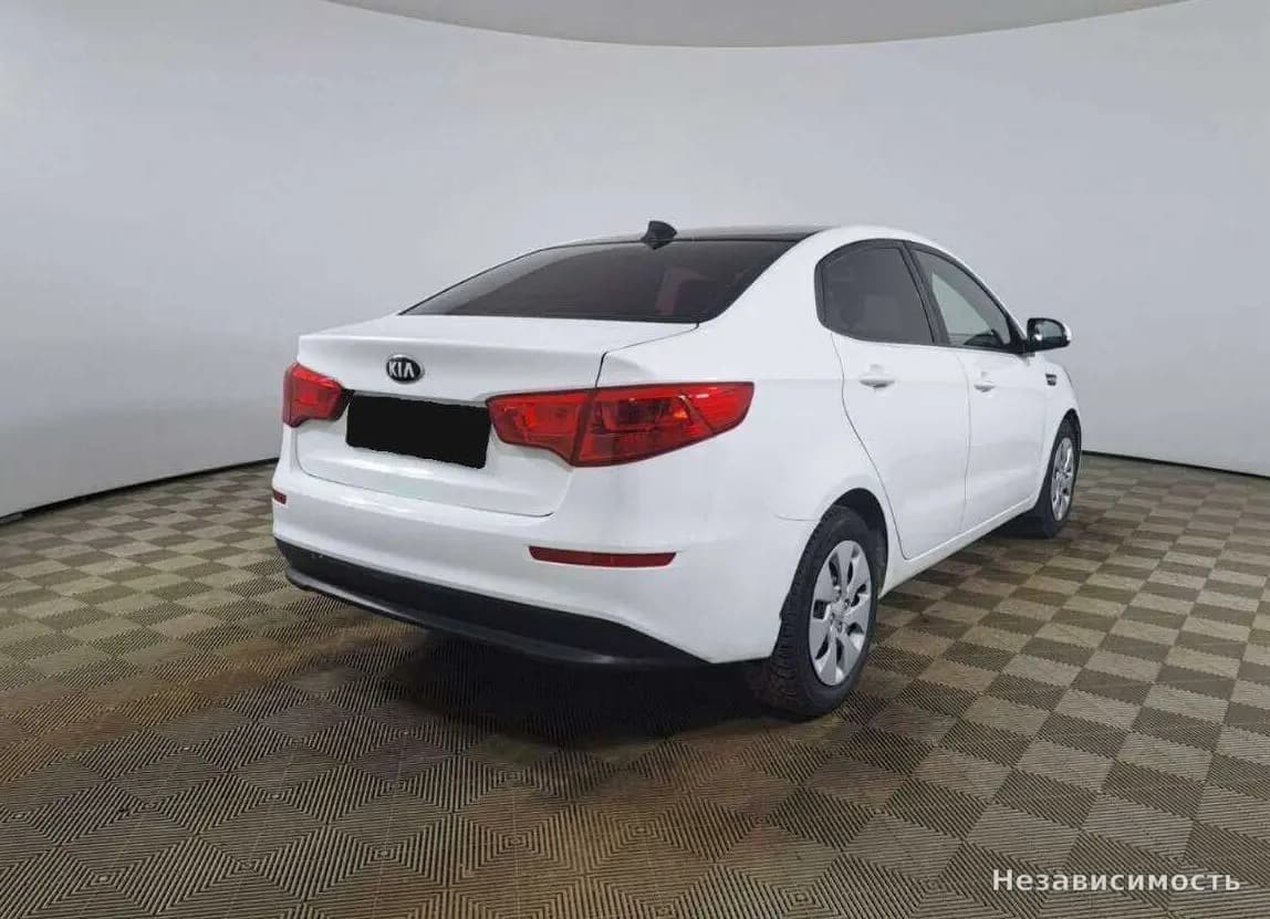 KIA Rio 2015 с пробегом — фото 5