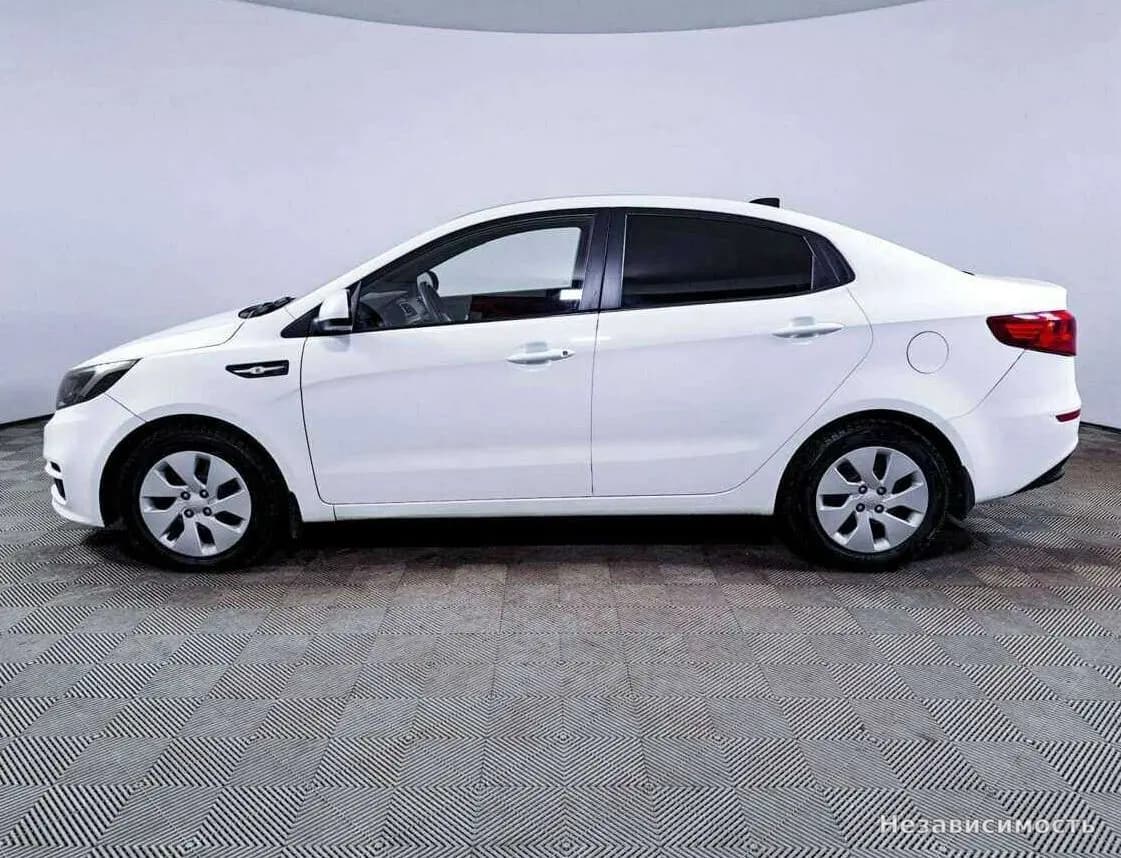 KIA Rio 2015 с пробегом — фото 8