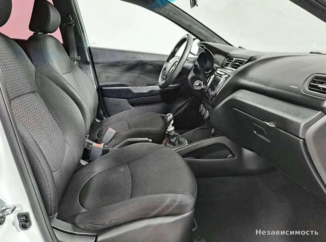 KIA Rio 2015 с пробегом — фото 9