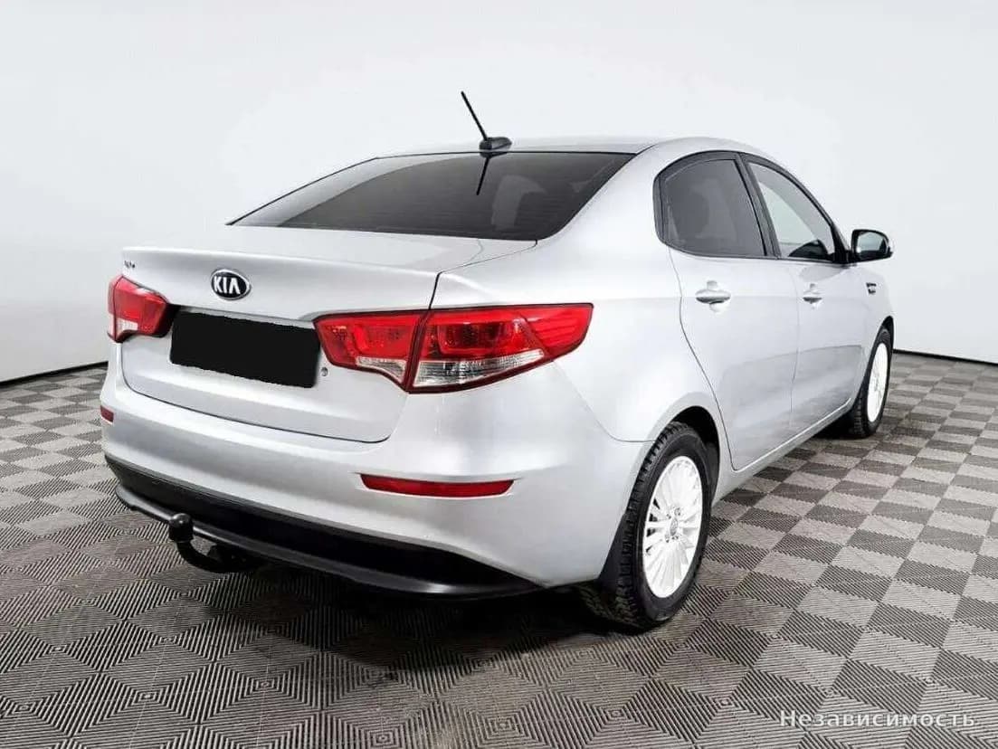 KIA Rio 2017 с пробегом — фото 4