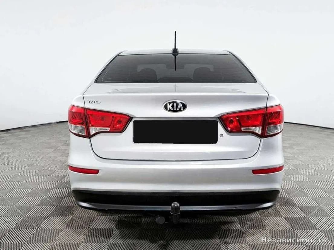 KIA Rio 2017 с пробегом — фото 5