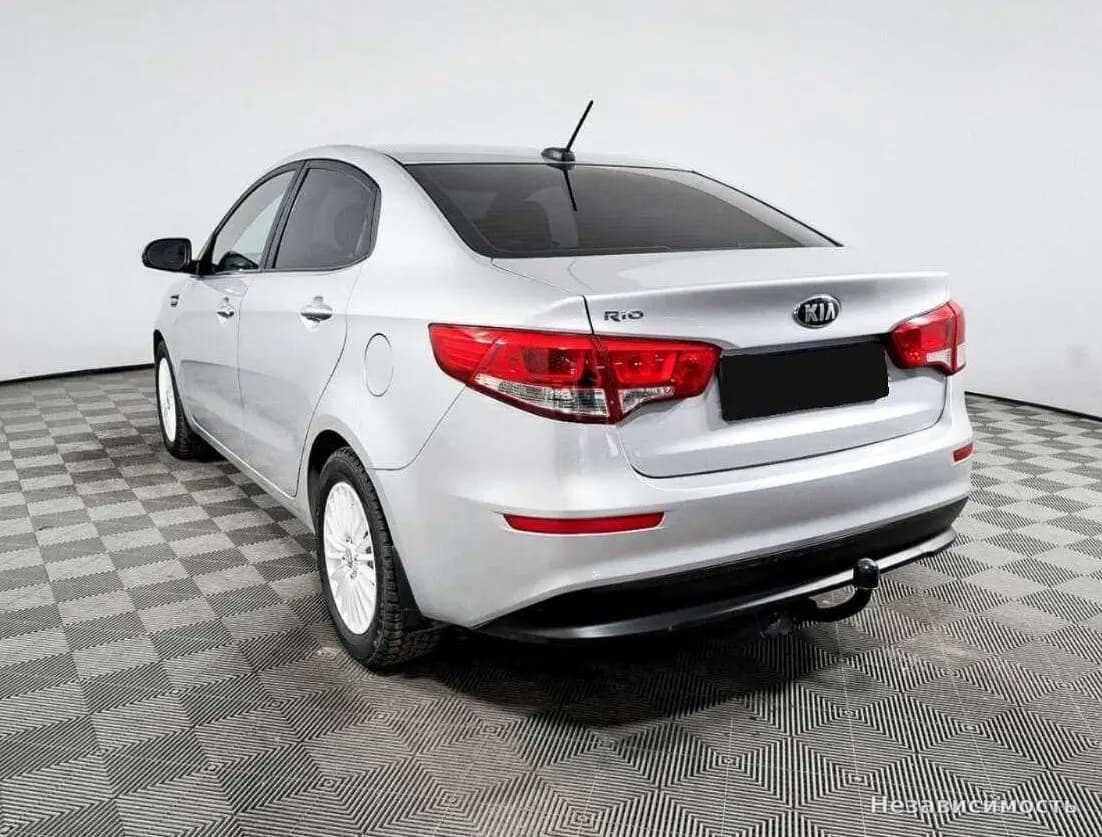 KIA Rio 2017 с пробегом — фото 6