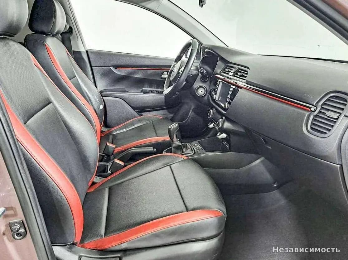 KIA Rio 2020 с пробегом — фото 9