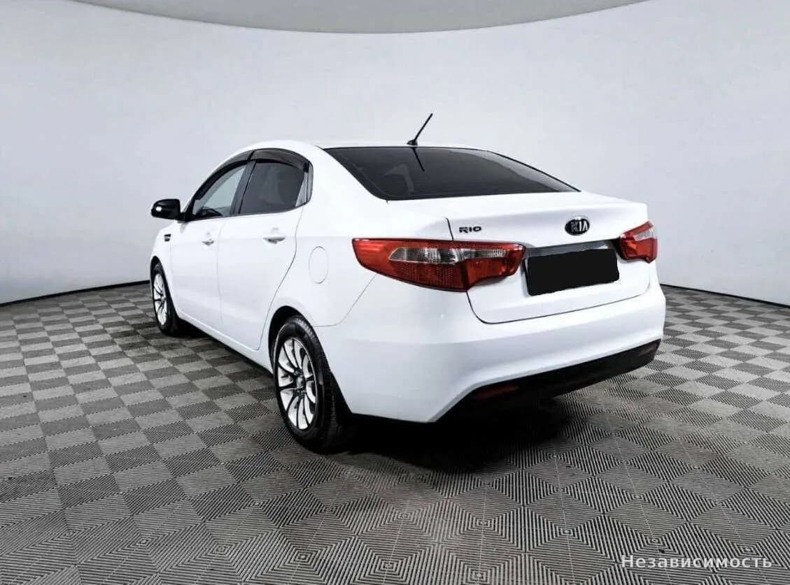 KIA Rio 2014 с пробегом — фото 7