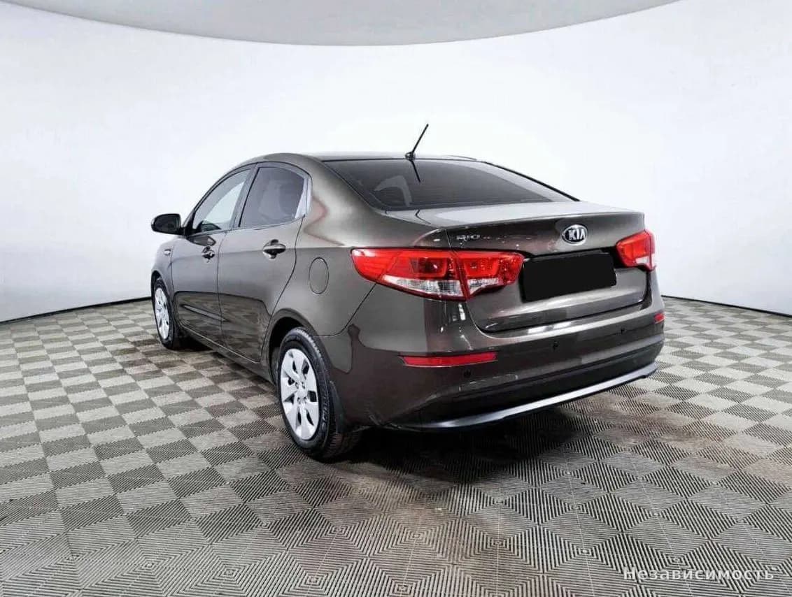 KIA Rio 2016 с пробегом — фото 7