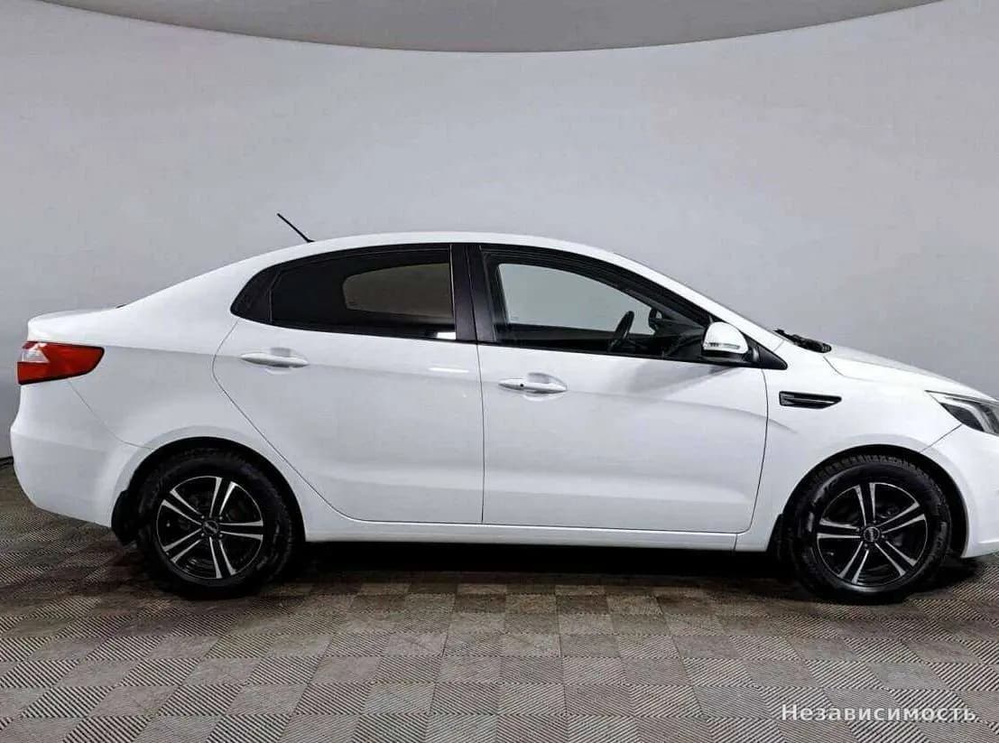 KIA Rio 2014 с пробегом — фото 4
