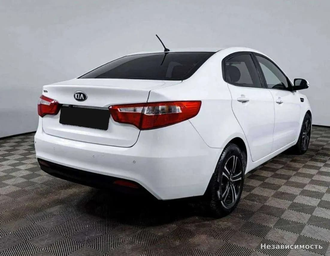 KIA Rio 2014 с пробегом — фото 5