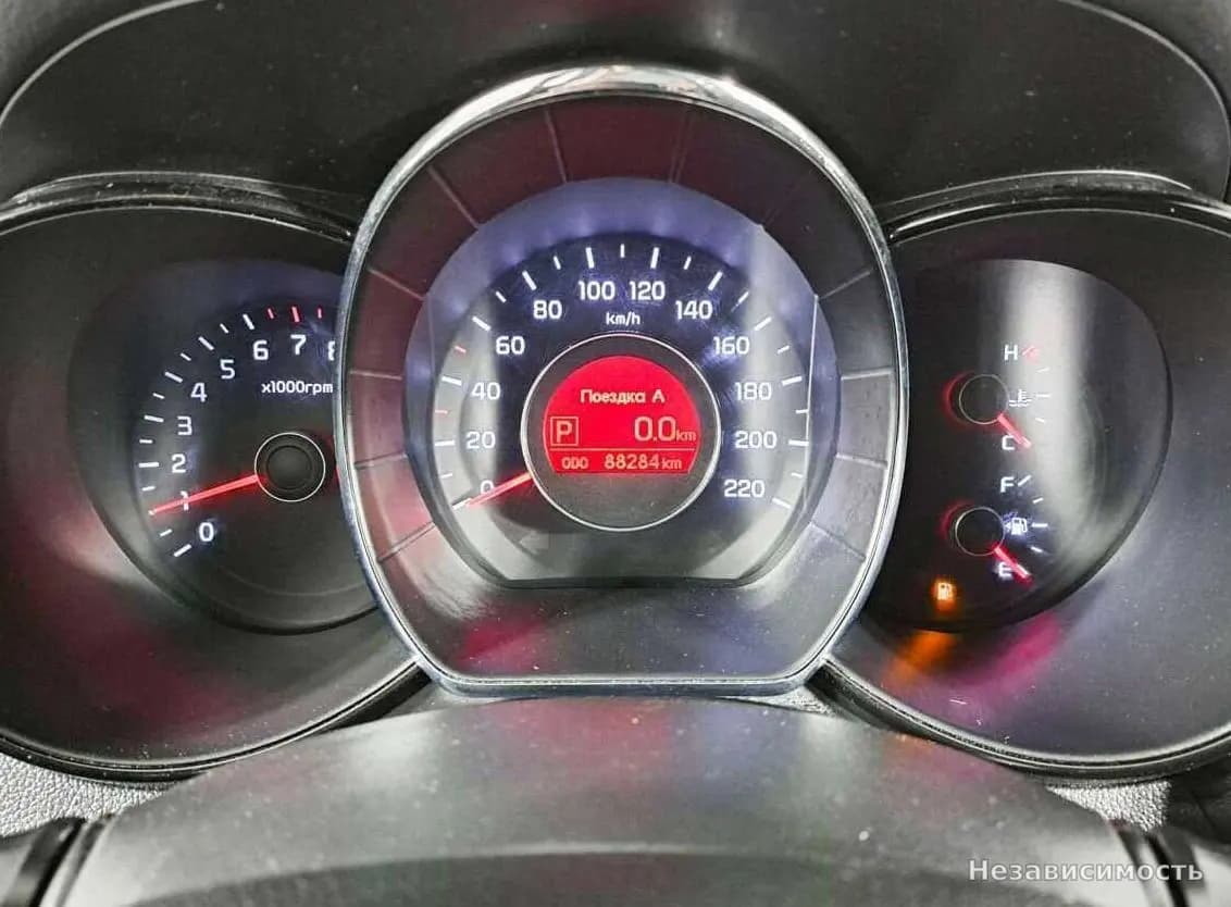 KIA Rio 2014 с пробегом — фото 10