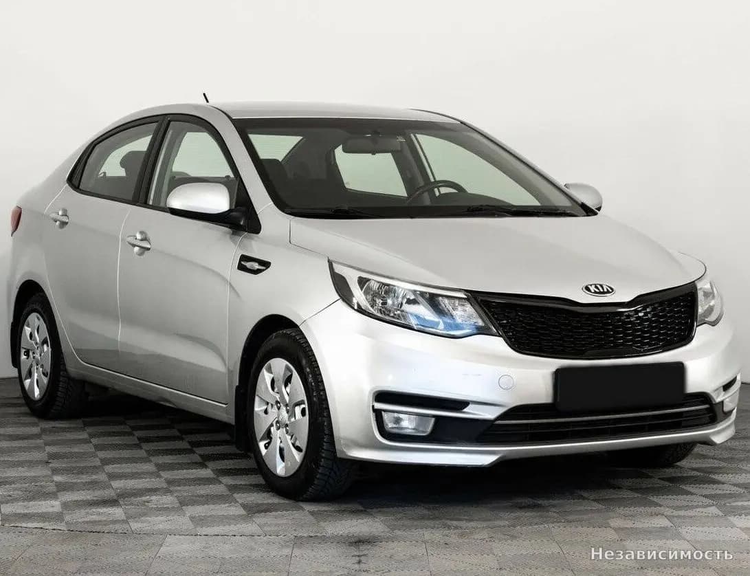 KIA Rio 2015 с пробегом — фото 3