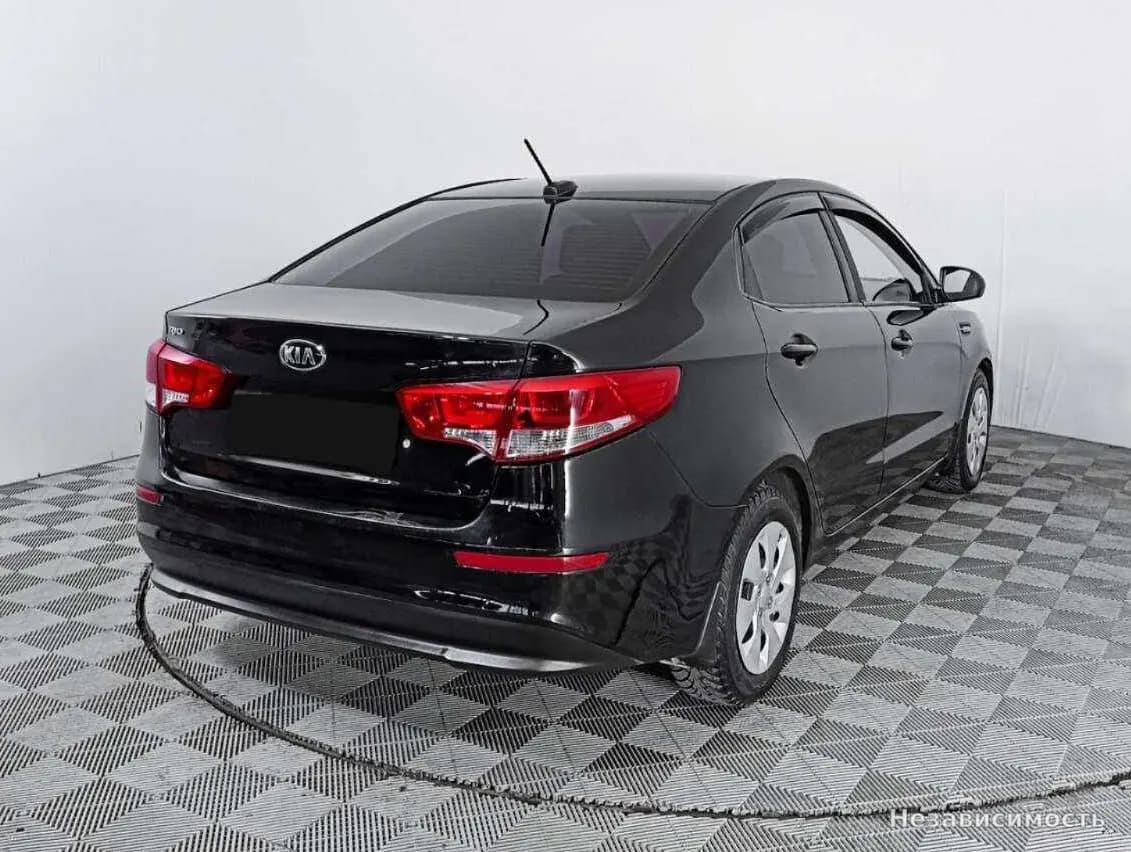 KIA Rio 2017 с пробегом — фото 4