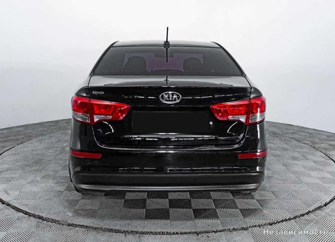 KIA Rio 2017 с пробегом — фото 5