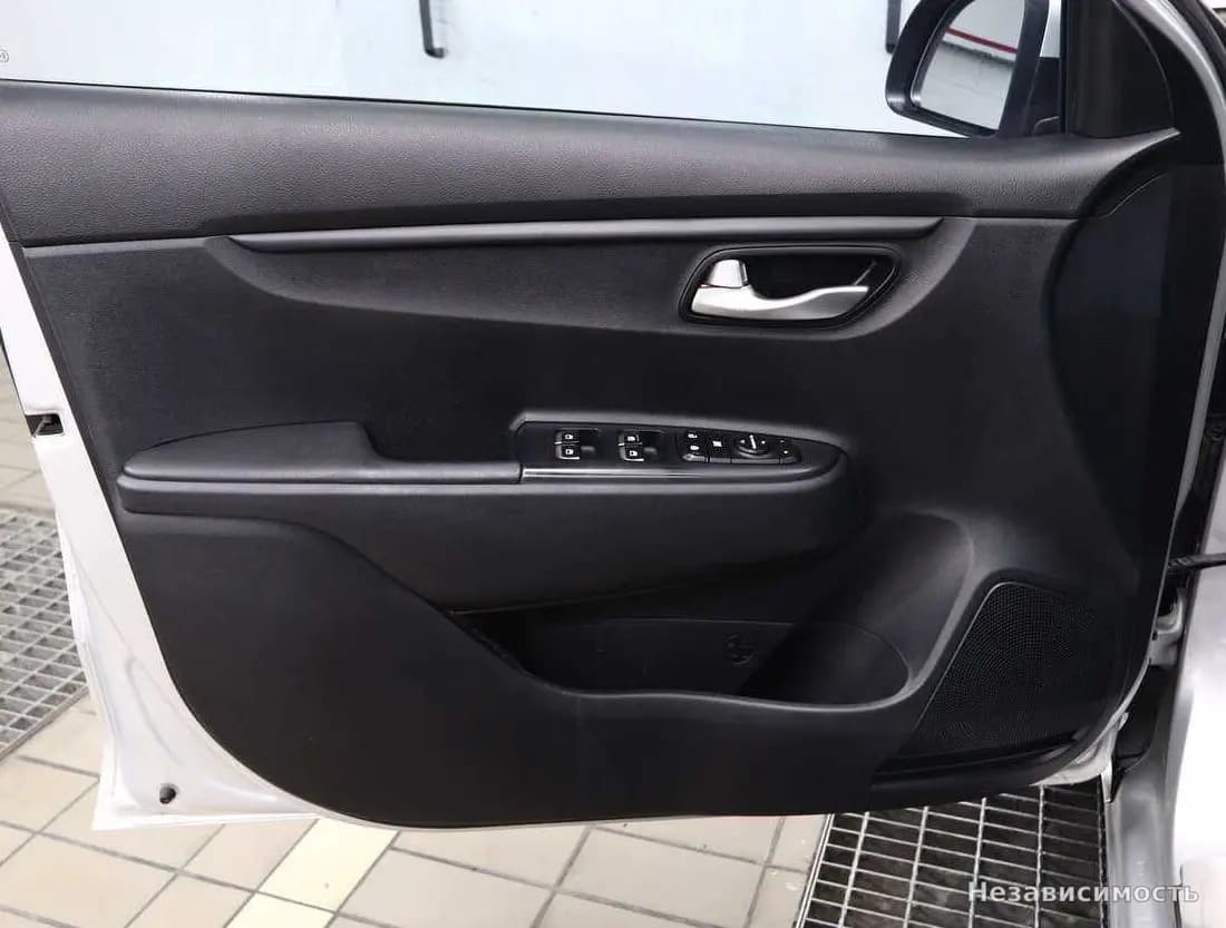 KIA Rio 2019 с пробегом — фото 8