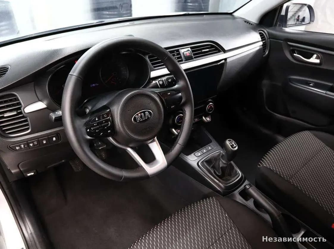 KIA Rio 2019 с пробегом — фото 10