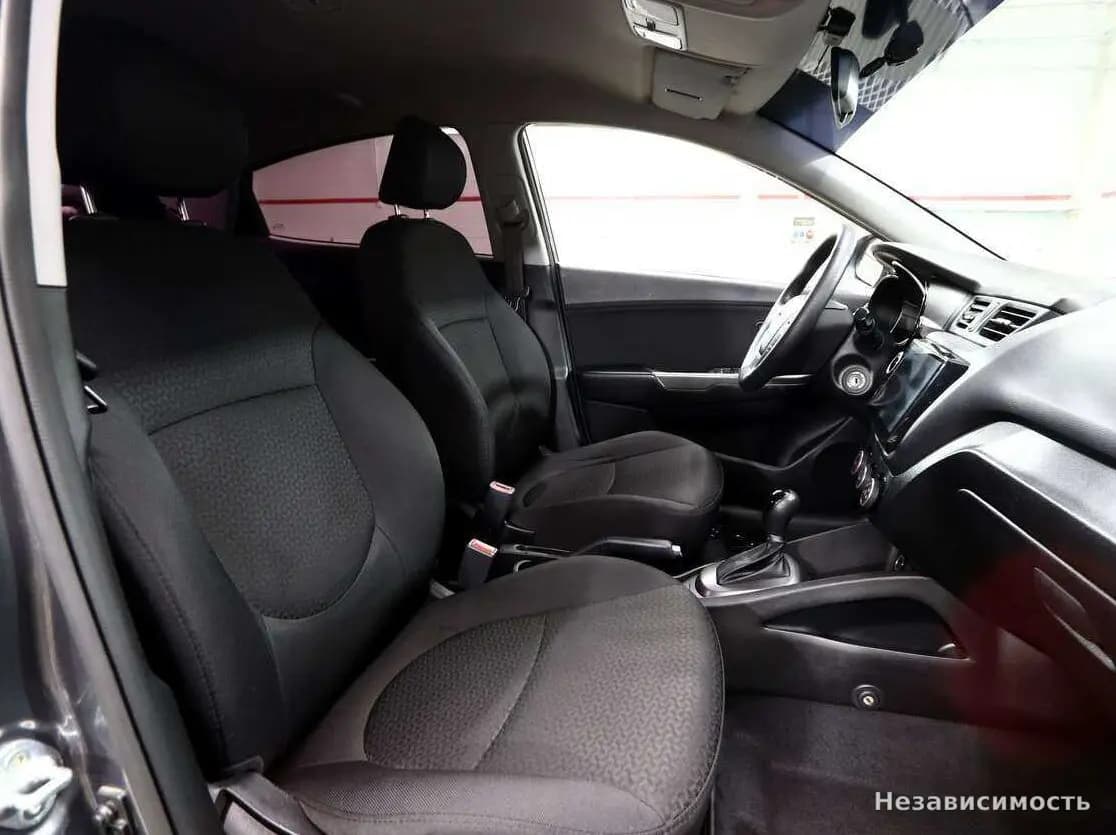 KIA Rio 2016 с пробегом — фото 8
