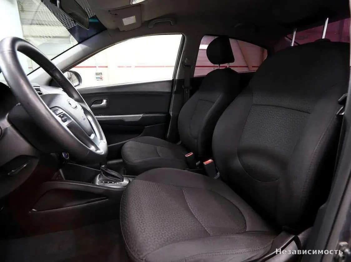 KIA Rio 2016 с пробегом — фото 10