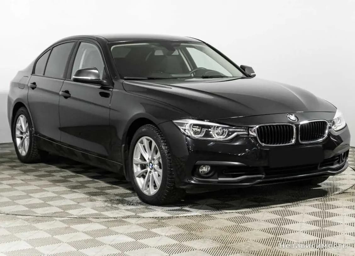 BMW 3 серии 2018 с пробегом — фото 3
