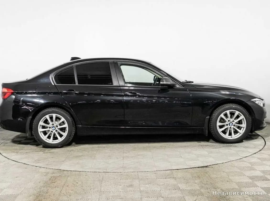 BMW 3 серии 2018 с пробегом — фото 4