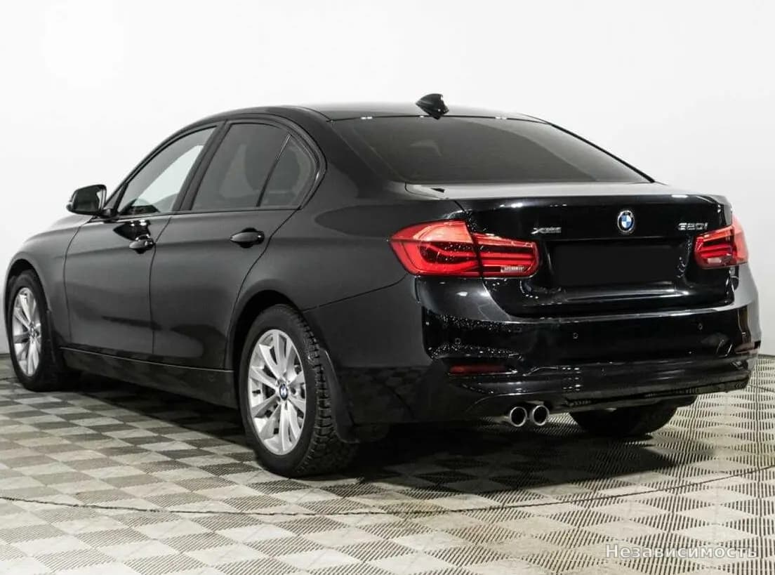 BMW 3 серии 2018 с пробегом — фото 7