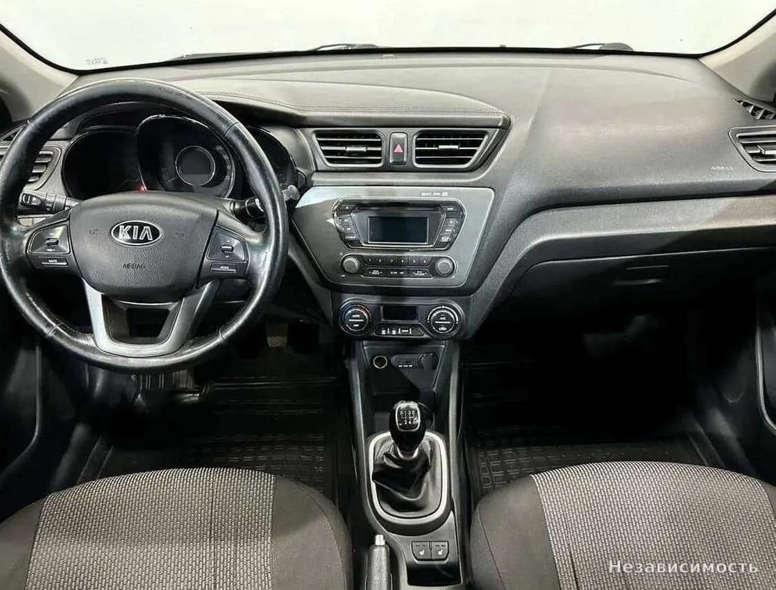KIA Rio 2014 с пробегом — фото 9